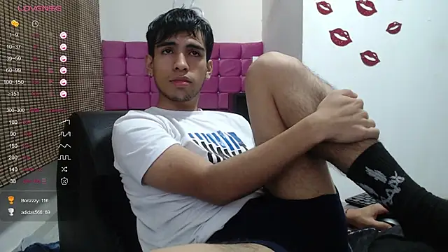 Snapshot of zack_thunder chatting on December 27, 3:37 pm zack thunder online show from December 27, 3:37 pm