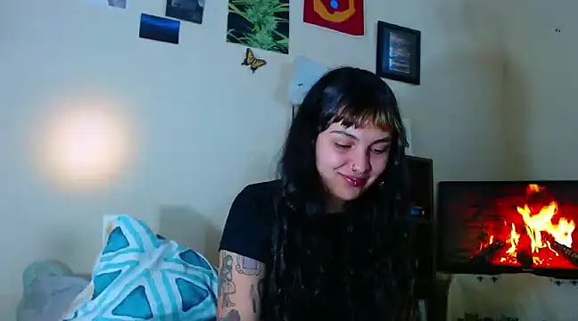 sweetiee mary online show from March 18, 5:42 pm