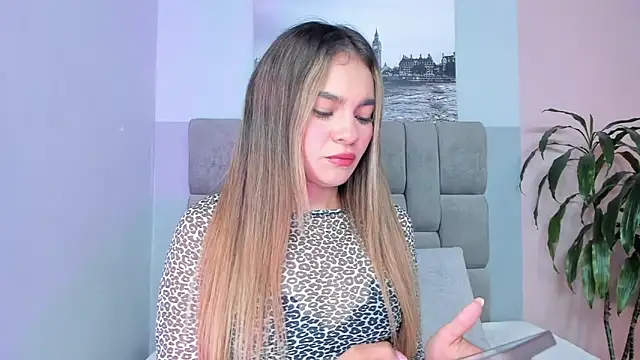 Snapshot of selene_tylor_ chatting on June 30, 8:21 pm selene tylor online show from June 30, 8:21 pm