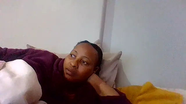 BabeAssXX online show from July 19, 6:06 am