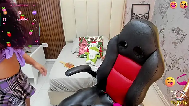 MADISON ROWAN1 online show from December 23, 3:59 am