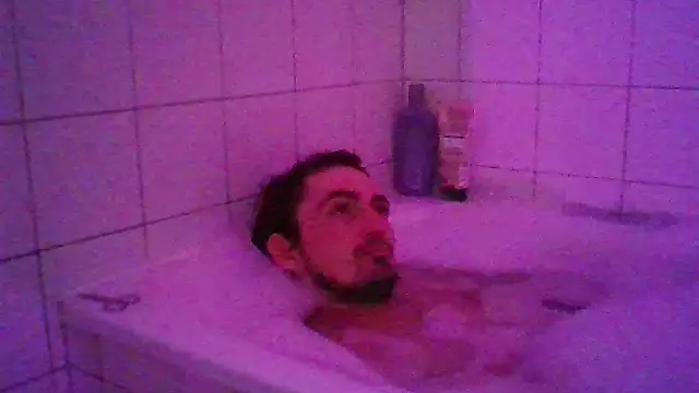 Wesleymodel online show from March 11, 11:00 pm