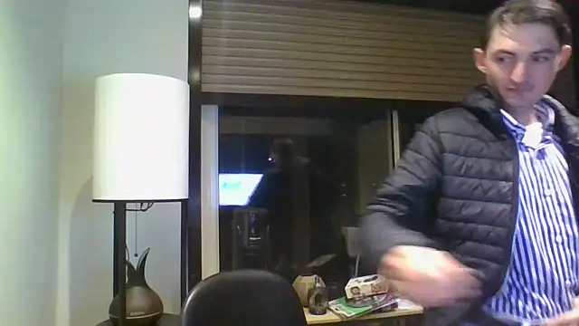 Wesleymodel online show from April 11, 8:24 pm