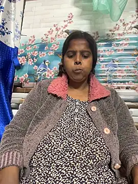 Snapshot of Beauty-queen chatting on February 27, 1:07 pm Beauty-queen online show from February 27, 1:07 pm