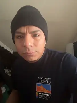 Snapshot of MynameisPaco chatting on February 1, 4:49 pm MynameisPaco online show from February 1, 4:49 pm