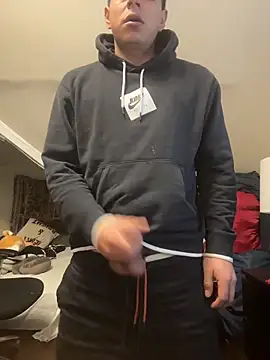 Snapshot of MynameisPaco chatting on February 5, 7:51 pm MynameisPaco online show from February 5, 7:51 pm