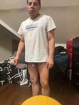 Snapshot of MynameisPaco chatting on February 12, 6:19 am MynameisPaco online show from February 12, 6:19 am