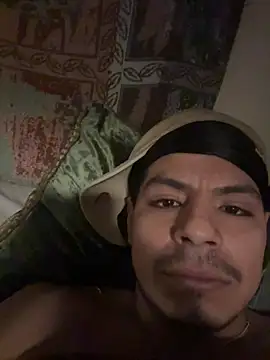 Snapshot of MynameisPaco chatting on February 24, 2:42 am MynameisPaco online show from February 24, 2:42 am