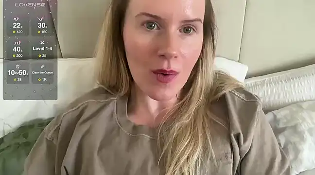 redheadrosie69 online show from March 11, 1:56 pm