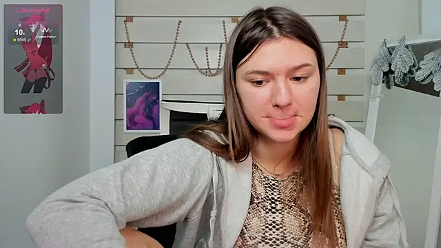 Josephine Kiss online show from January 15, 5:15 pm