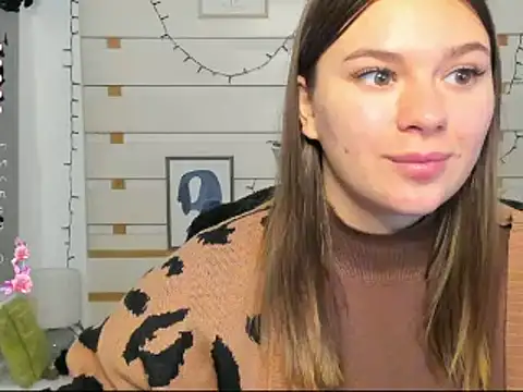 Josephine Kiss online show from December 1, 1:27 pm