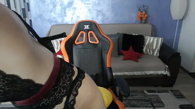 NycolleSweet37 online show from April 16, 9:43 am