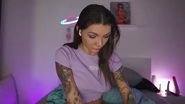 Lady3Holes online show from January 31, 4:48 pm