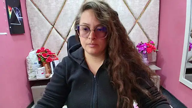 SaraThomso online show from December 22, 2:36 pm