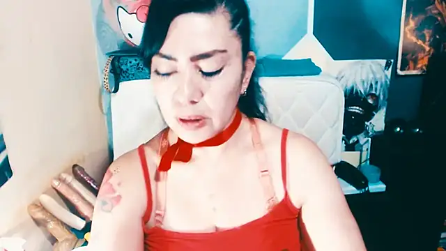 luisahott online show from March 19, 12:14 am