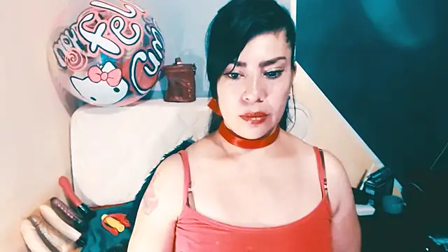 luisahott online show from April 16, 2:12 am