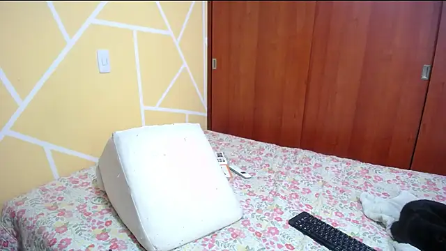 CrazyDirty Barbarian online show from March 8, 2:51 pm