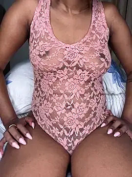 Snapshot of Ravishing_Rubi chatting on May 28, 10:01 am Ravishing Rubi online show from May 28, 10:01 am