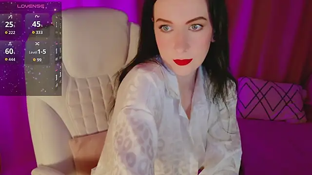 Snapshot of AndreaAshton chatting on July 26, 4:14 pm AndreaAshton online show from July 26, 4:14 pm