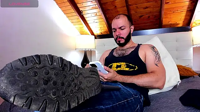 Tom Bailey online show from November 2, 1:24 pm