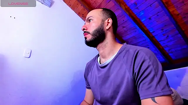 Tom Bailey online show from April 6, 12:50 pm