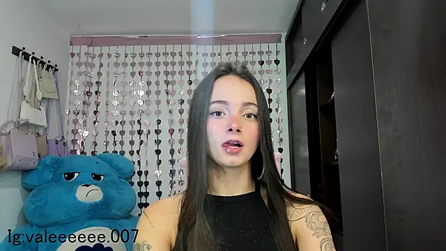 Snapshot of lucyy_tay chatting on December 12, 12:27 am lucyy tay online show from December 12, 12:27 am