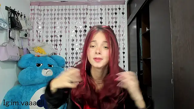 Snapshot of lucyy_tay chatting on January 28, 10:01 pm lucyy tay online show from January 28, 10:01 pm