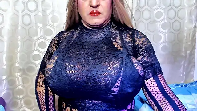 Snapshot of alessia_hot69 chatting on February 1, 2:26 am alessia hot69 online show from February 1, 2:26 am