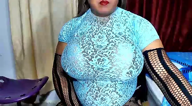 Snapshot of alessia_hot69 chatting on March 15, 9:16 pm alessia hot69 online show from March 15, 9:16 pm