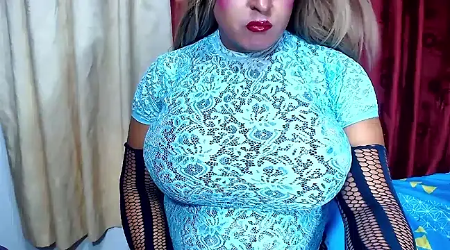 Snapshot of alessia_hot69 chatting on March 19, 1:32 am alessia hot69 online show from March 19, 1:32 am