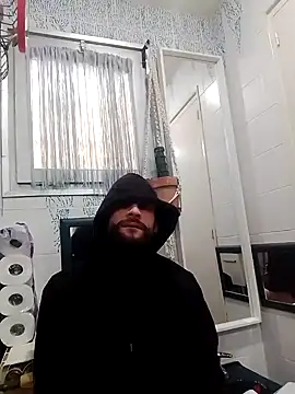 Snapshot of bearguy998 chatting on December 30, 9:48 am bearguy998 online show from December 30, 9:48 am