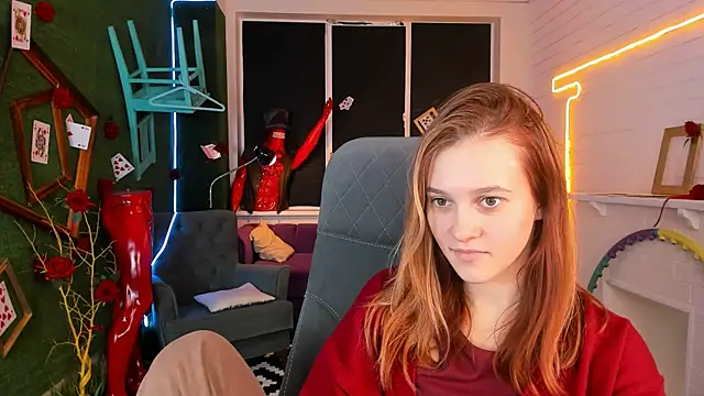 Snapshot of LolaLemona chatting on December 26, 4:14 pm LolaLemona online show from December 26, 4:14 pm