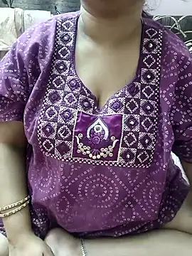 cuteyqueen online show from March 6, 2:57 pm