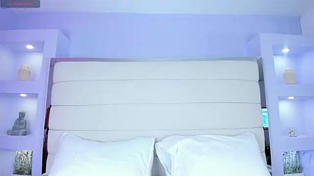 Snapshot of JessyEvans chatting on February 13, 7:31 pm JessyEvans online show from February 13, 7:31 pm