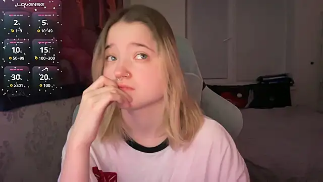 Meowki4k online show from December 30, 2:08 pm