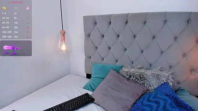 KimberlyCutee online show from March 20, 9:19 pm