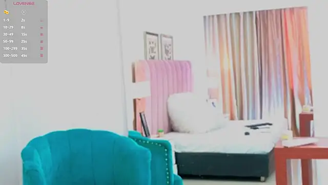 Snapshot of KimberlyCutee chatting on June 17, 7:48 pm KimberlyCutee online show from June 17, 7:48 pm