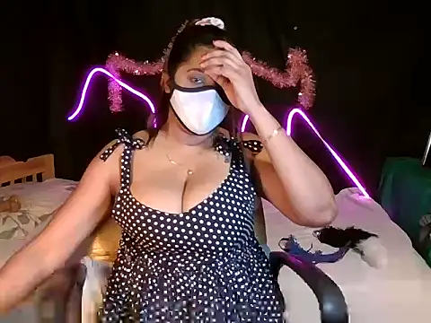 Snapshot of Addy_Xl chatting on January 8, 5:37 pm Addy Xl online show from January 8, 5:37 pm