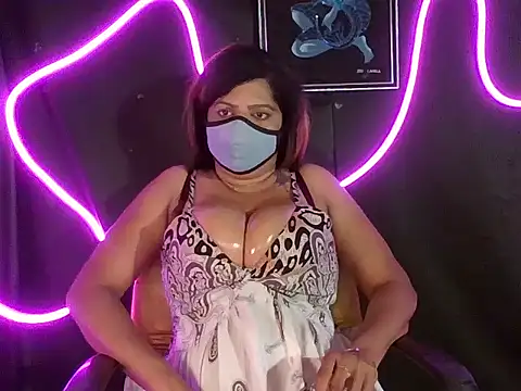 Snapshot of Addy_Xl chatting on February 12, 8:40 pm Addy Xl online show from February 12, 8:40 pm