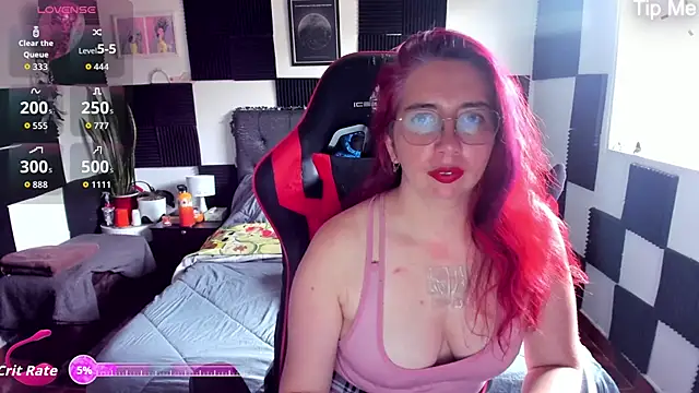 Snapshot of Ursula_fire chatting on September 12, 9:48 pm Ursula fire online show from September 12, 9:48 pm