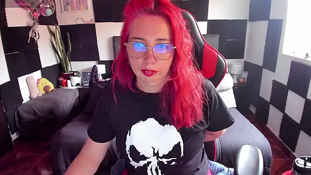 Snapshot of Ursula_fire chatting on February 10, 9:52 pm Ursula fire online show from February 10, 9:52 pm