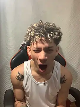 mateodeamjo online show from December 18, 6:32 am