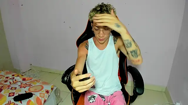 mateodeamjo online show from November 9, 8:23 am