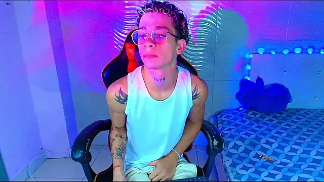 mateodeamjo online show from December 3, 6:43 am