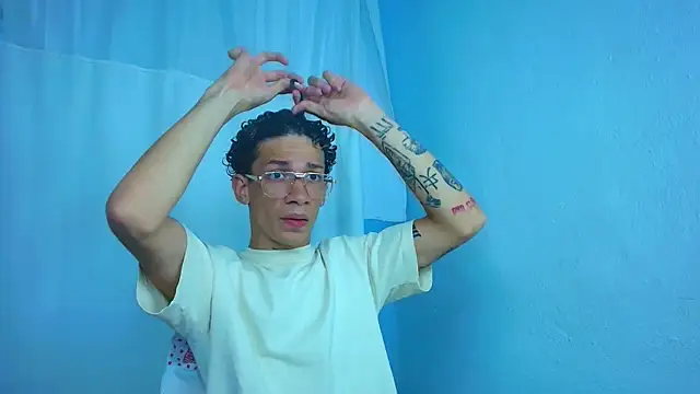 mateodeamjo online show from April 8, 4:01 am