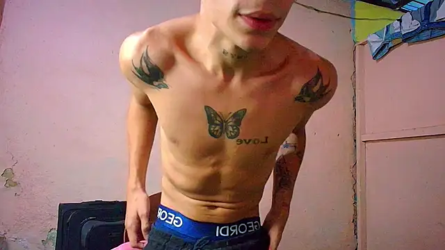 Snapshot of mateodeamjo chatting on July 7, 1:52 am mateodeamjo online show from July 7, 1:52 am