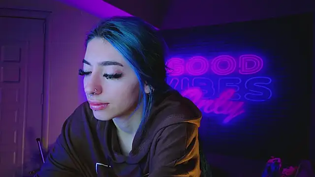 AriaVoss online show from January 10, 8:48 pm