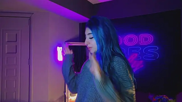 AriaVoss online show from February 4, 9:10 pm