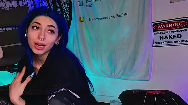 AriaVoss online show from March 28, 9:14 pm