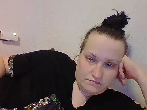  squirty cum lady  online show from February 23, 9:26 pm